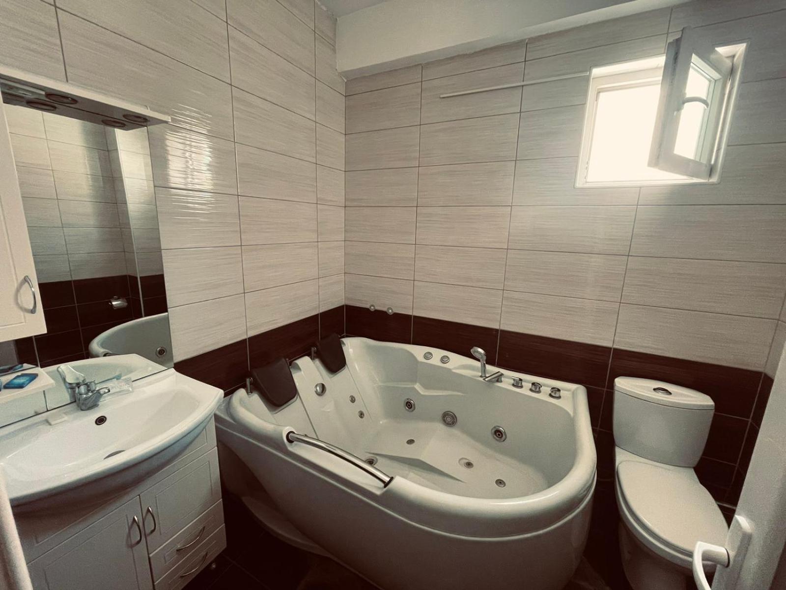 Hotel Konstantin Laplje Selo Luaran gambar
