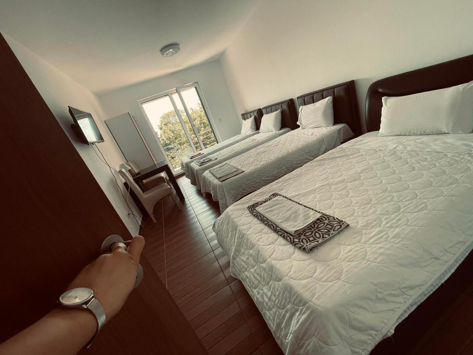 Hotel Konstantin Laplje Selo Luaran gambar