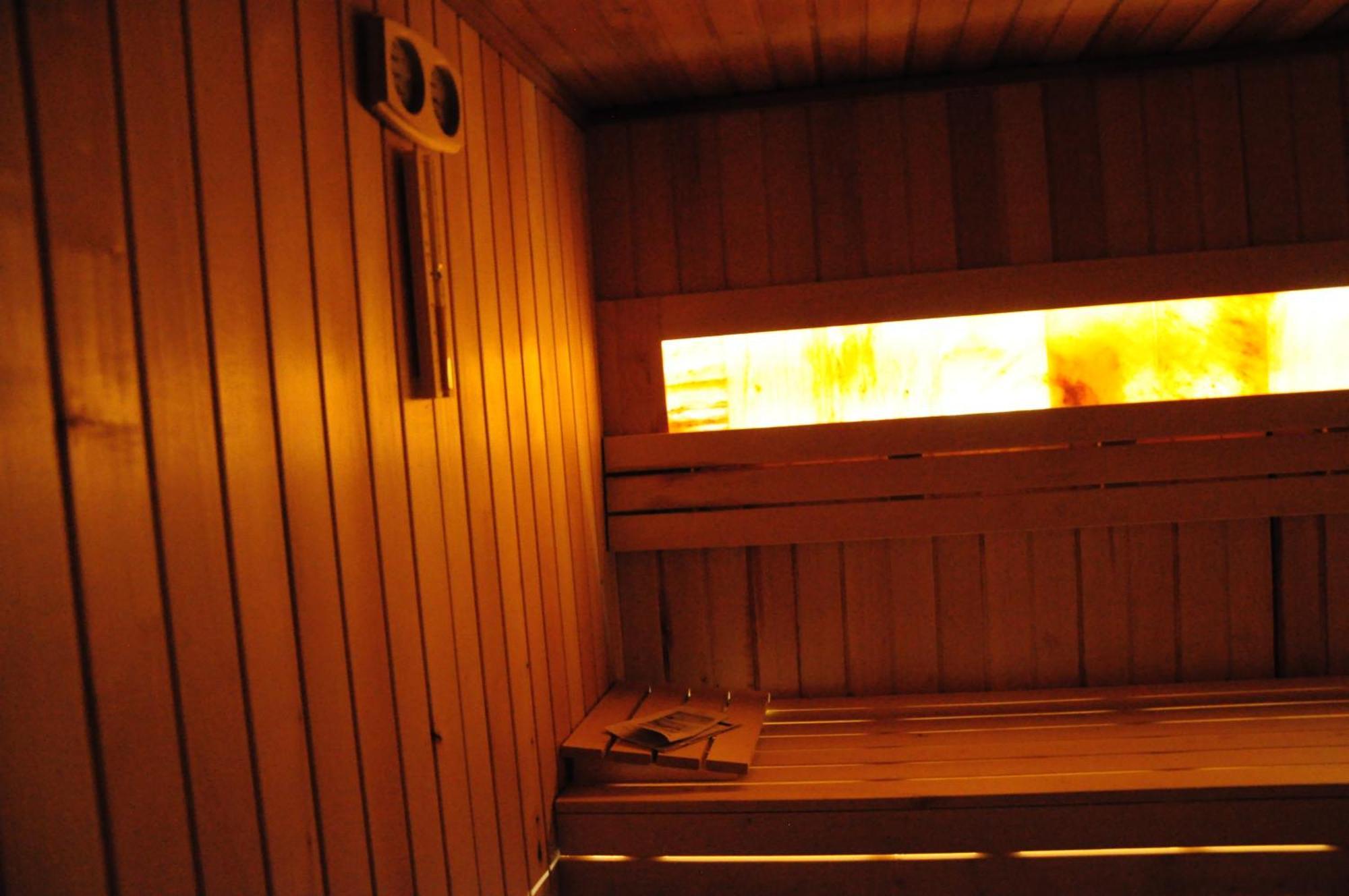Hotel Konstantin Laplje Selo Luaran gambar