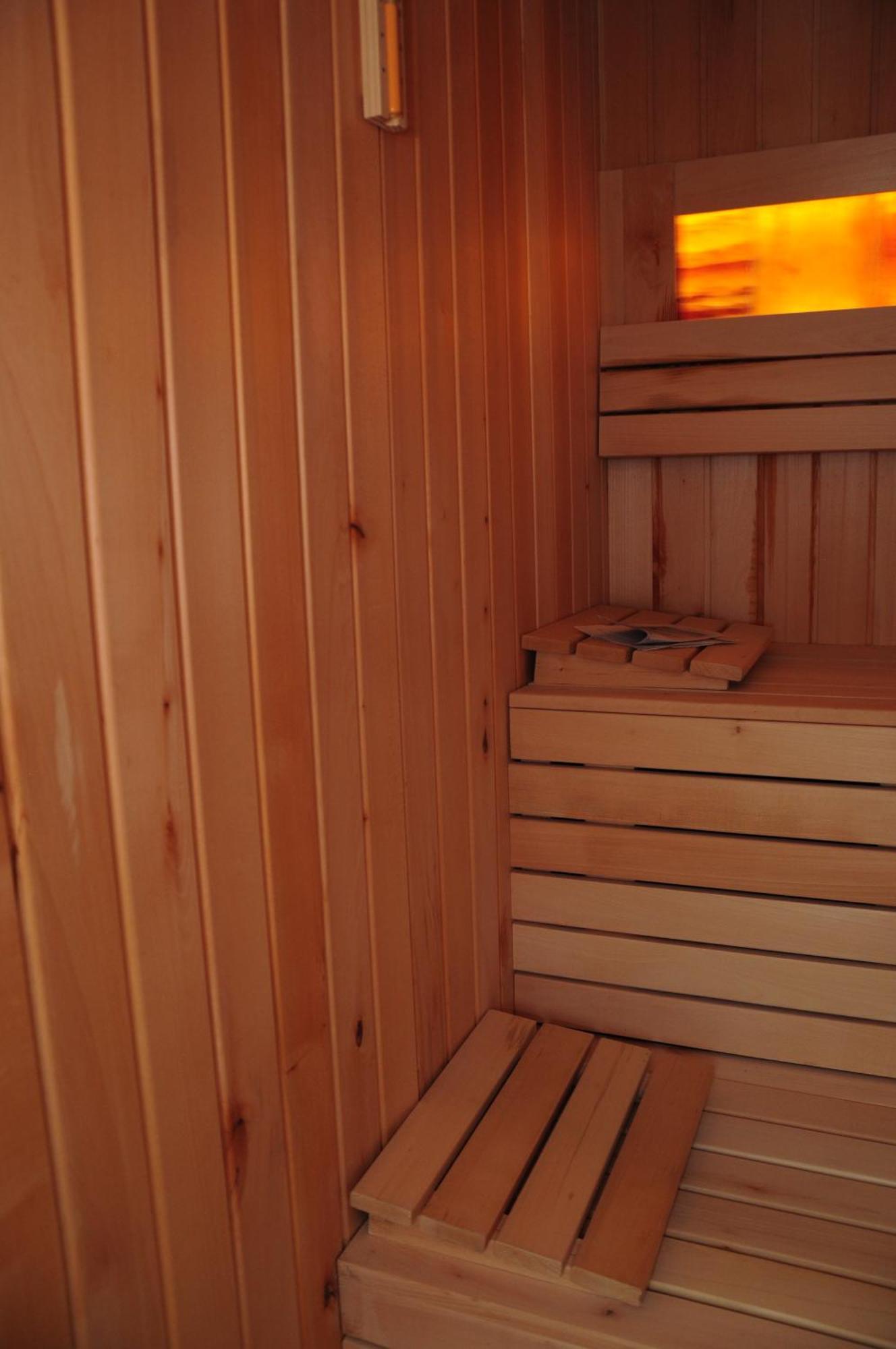 Hotel Konstantin Laplje Selo Luaran gambar
