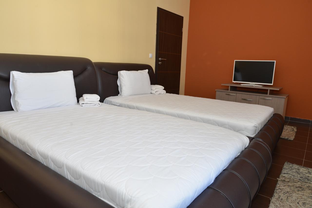 Hotel Konstantin Laplje Selo Luaran gambar